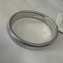 Load image into Gallery viewer, Single Emma Bracelet