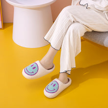 Load image into Gallery viewer, Melody Smiley Face Slippers