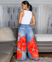 Load image into Gallery viewer, Flower Printed Wide Leg Casual Pant