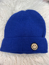Load image into Gallery viewer, Smilie Face Beanie