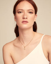 Load image into Gallery viewer, UNOde50 Short chain necklace with white cubic zirconia-Gold Divine