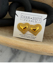 Load image into Gallery viewer, Chunky Heart Earrings