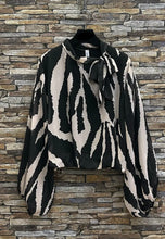 Load image into Gallery viewer, Made In Italy Black Zebra Print Bow Top-One Size Fits Most
