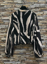 Load image into Gallery viewer, Made In Italy Black Zebra Print Bow Top-One Size Fits Most