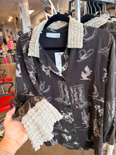 Load image into Gallery viewer, Western Printed Ruffle Cuff Shirt