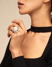 Load image into Gallery viewer, Unode50 Large Pearl Ring Silver
