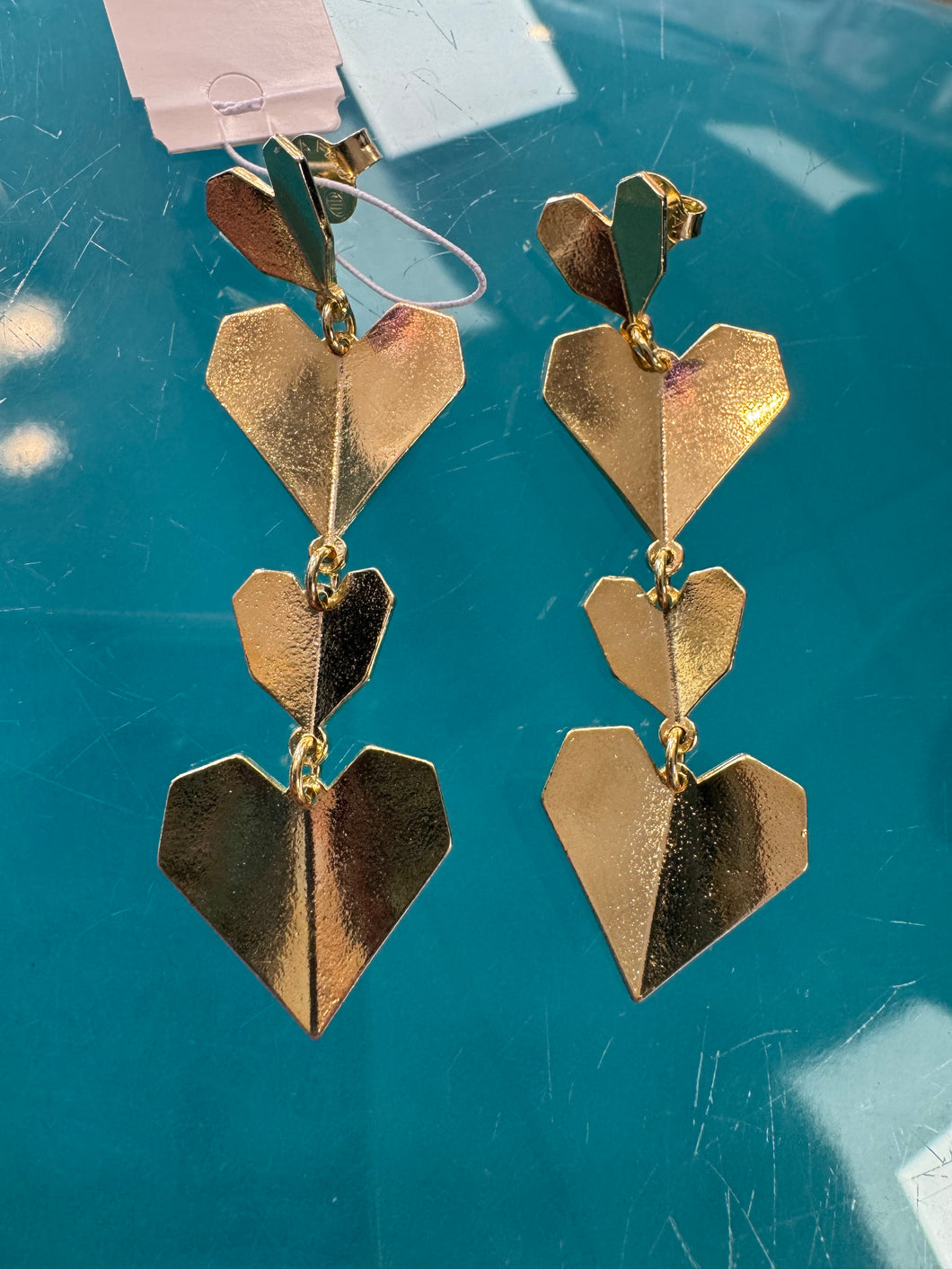 Sheila Sweetheart Earrings Gold