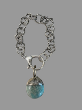 Load image into Gallery viewer, Circle Rock Bracelet