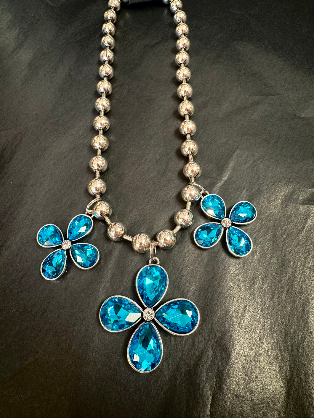 Blue Rhinestone Flower Necklace