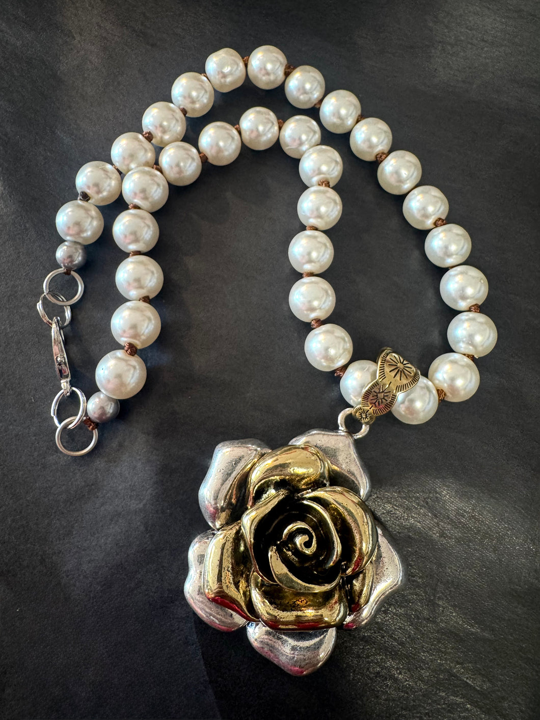 Rose Pendant Necklace