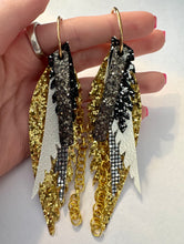 Load image into Gallery viewer, Randans Fringe Earrings