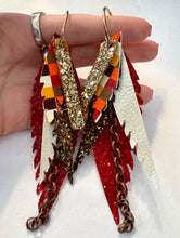 Load image into Gallery viewer, Randans Fringe Earrings