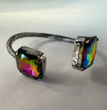 Load image into Gallery viewer, Mermaid Wire Bracelet