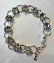 Load image into Gallery viewer, Crystal Bracelet w/ Silver Circles
