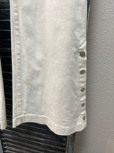Load image into Gallery viewer, Flying Tomato Flare Pant