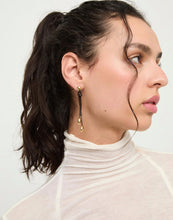 Load image into Gallery viewer, UNOde50 Medula Pendientes Radix Earrings-Gold/Black