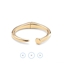 Load image into Gallery viewer, UNOde50 Clavo Nail Bracelet Gold-Medium 6.1"