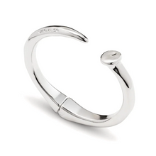 Load image into Gallery viewer, UNOde50 Clavo Nail Bracelet Silver-Medium 6.1"