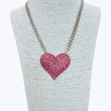 Load image into Gallery viewer, Crystal Heart Necklce