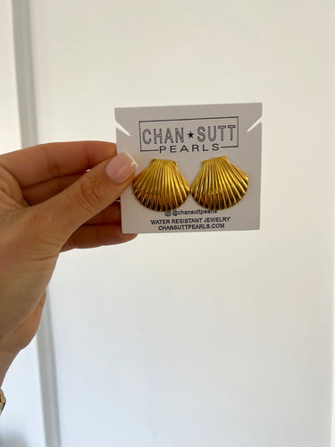 The Shell Earrings
