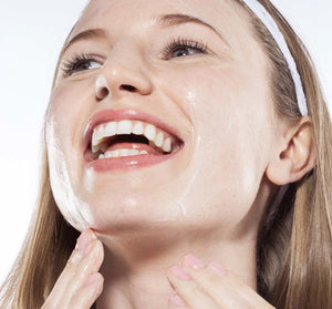 FHF Green Tea Milk Wash Cream Cleanser