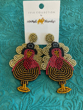 Load image into Gallery viewer, Camel Thread Earrings