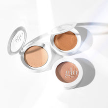 Load image into Gallery viewer, Glo Skin Glow Powder Highlighter